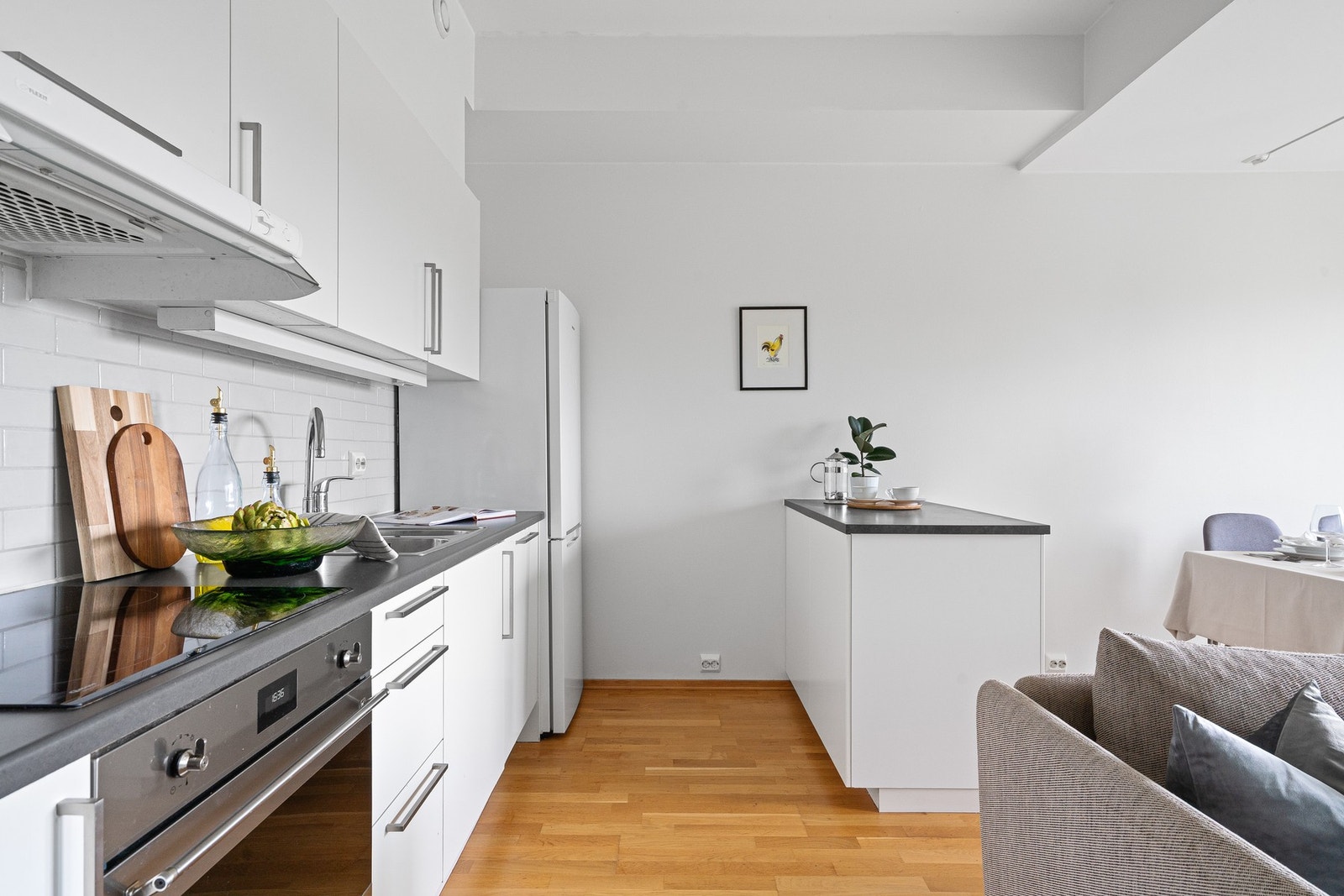 God skap- og benkeplass. Galleribilde