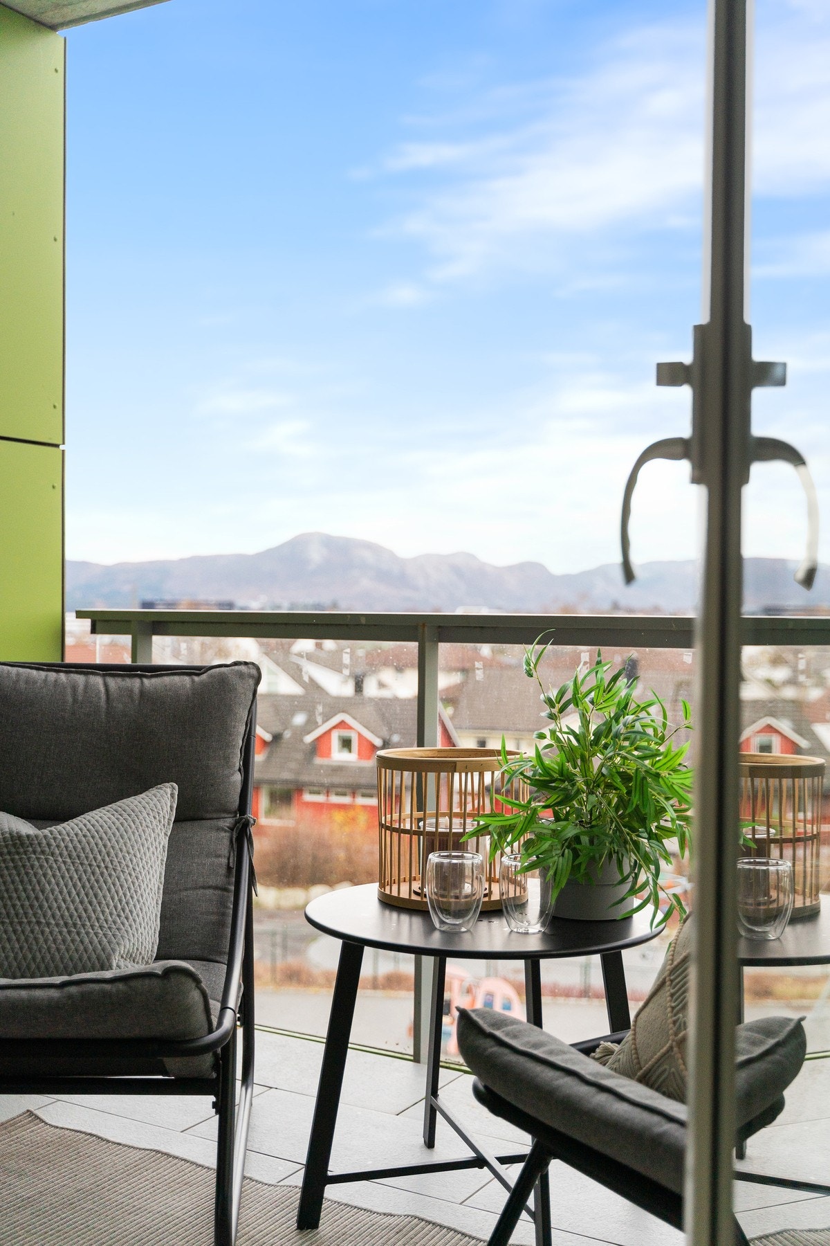 EIE | Balkong Galleribilde