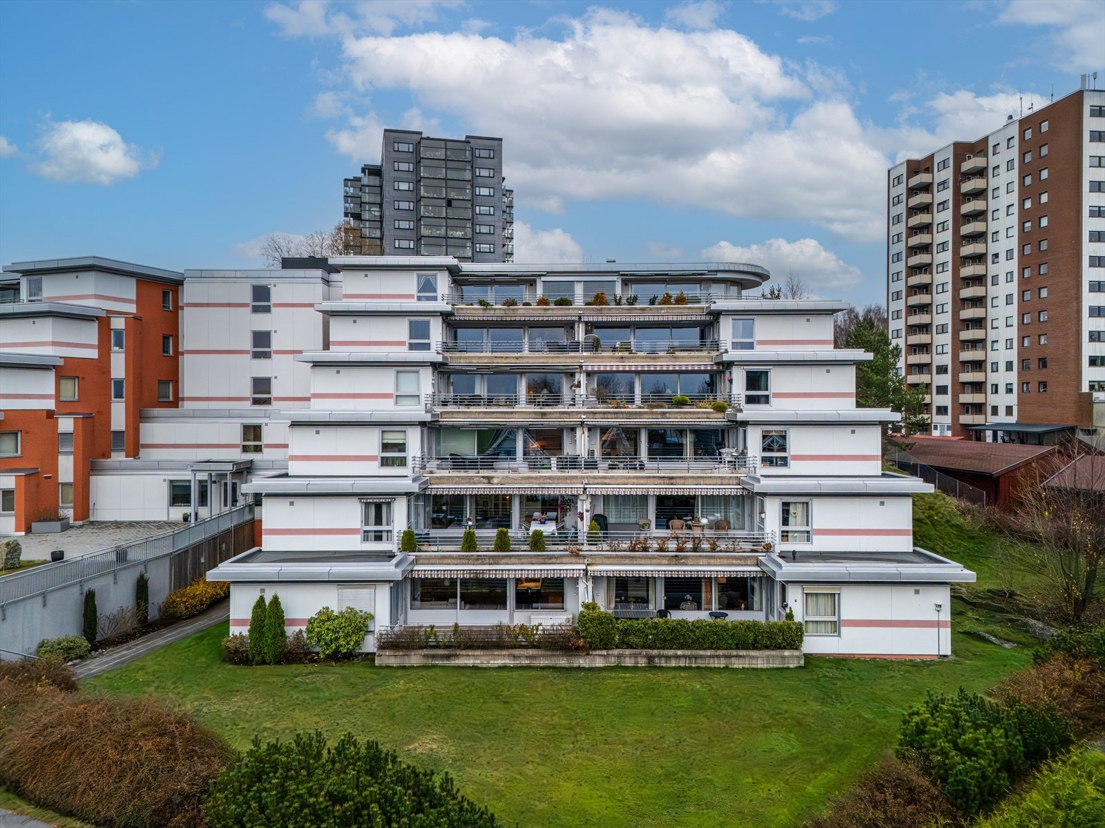 Leiligheten har en attraktiv beliggenhet på Ranvik i et veletablert området i Sandefjord Galleribilde