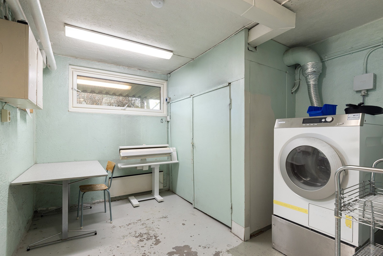 Felles vaskerom for beboerne i borettslaget Galleribilde