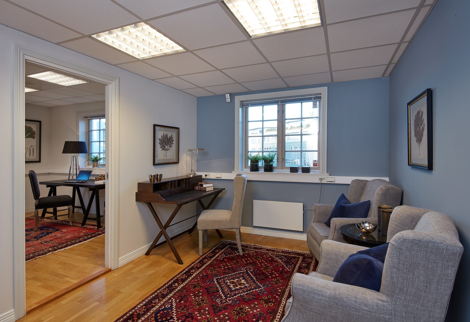 Felles sone for de 6 kontorene som ligger i sokkeletasjen. Galleribilde