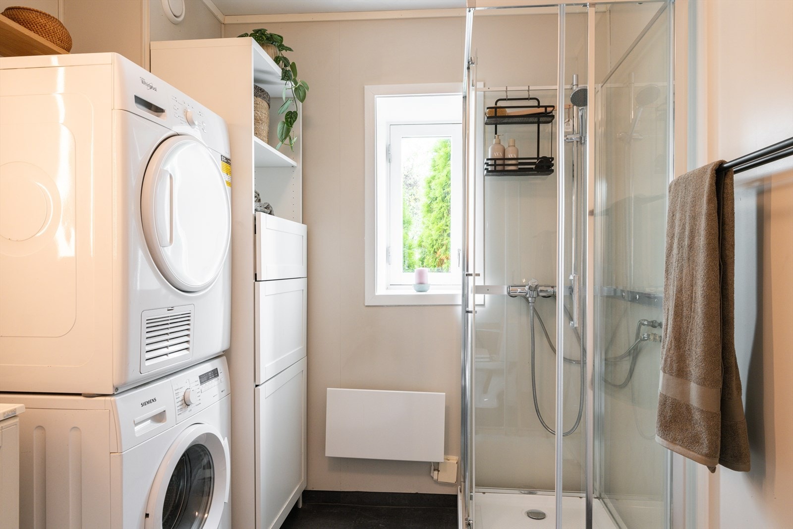 Det er opplegg for vaskemaskin og tørketrommel. Galleribilde