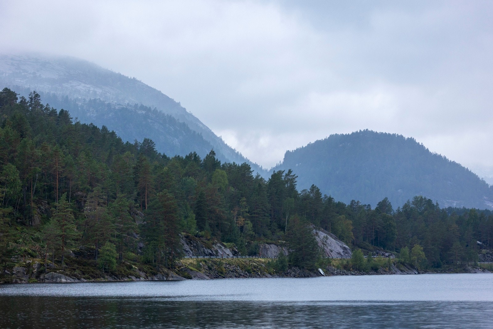 Ved Dåstjønn har eiendommen 17 festede fritidstomter Galleribilde