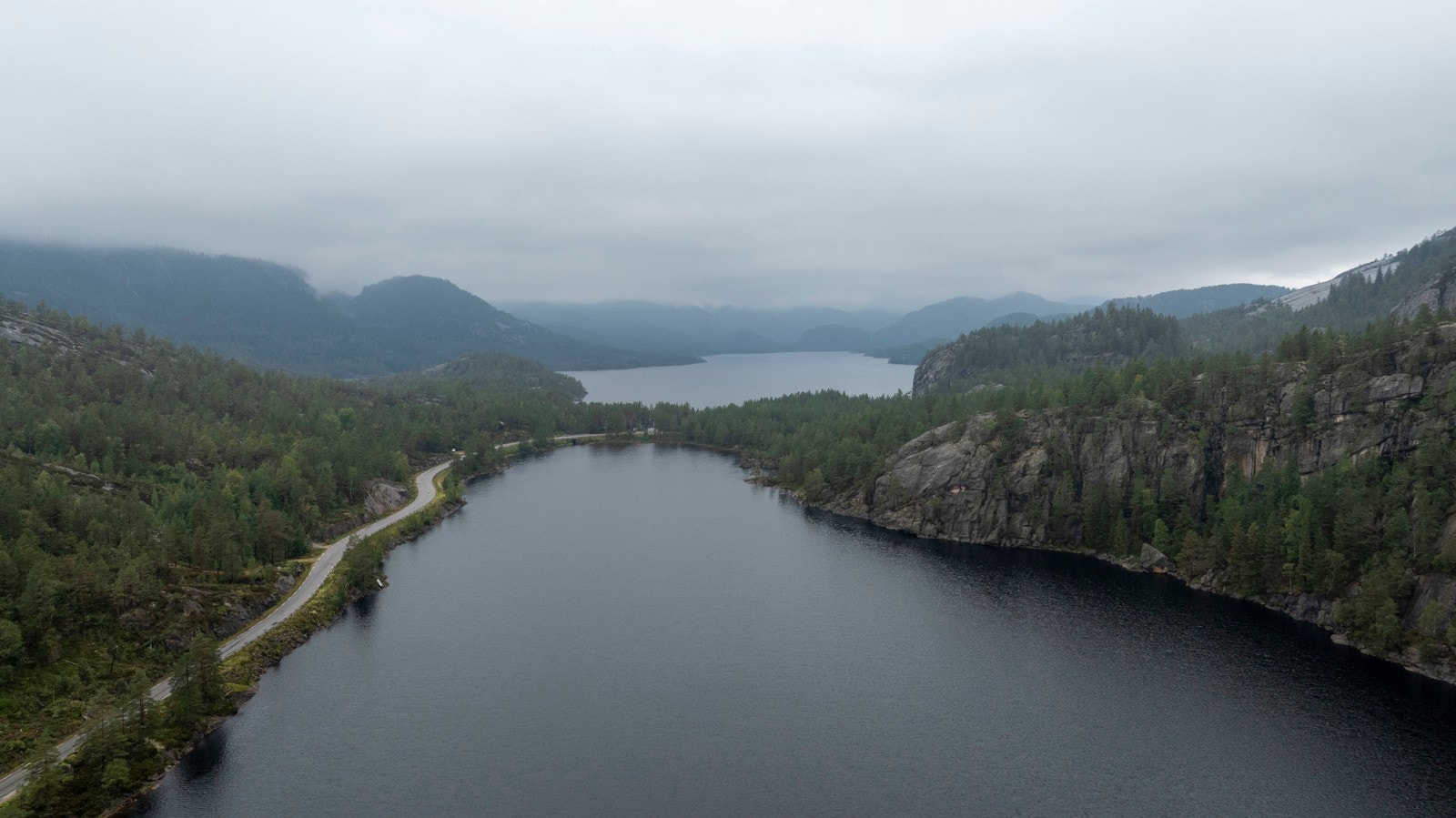 Dåstjønn mot Ronmoviki Galleribilde