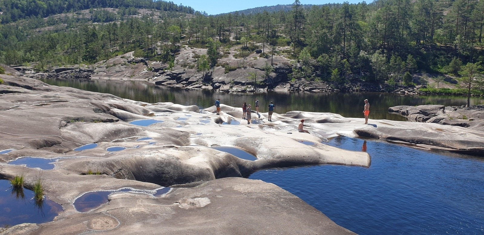Jettegrytene er et kjent turistmål i Nissedal og deler av dette området ligger sør på eiendommen Galleribilde