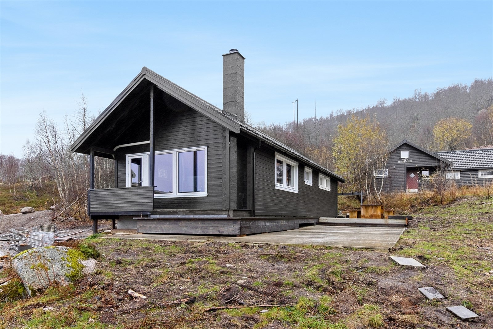 DNB Eiendom V/Cathrine Lerfall har gleden av å presentere Hotellveien 5 - En modernisert helårshytte med sentral beliggenhet like ved høyfjellshotellet på Fidjeland! Galleribilde