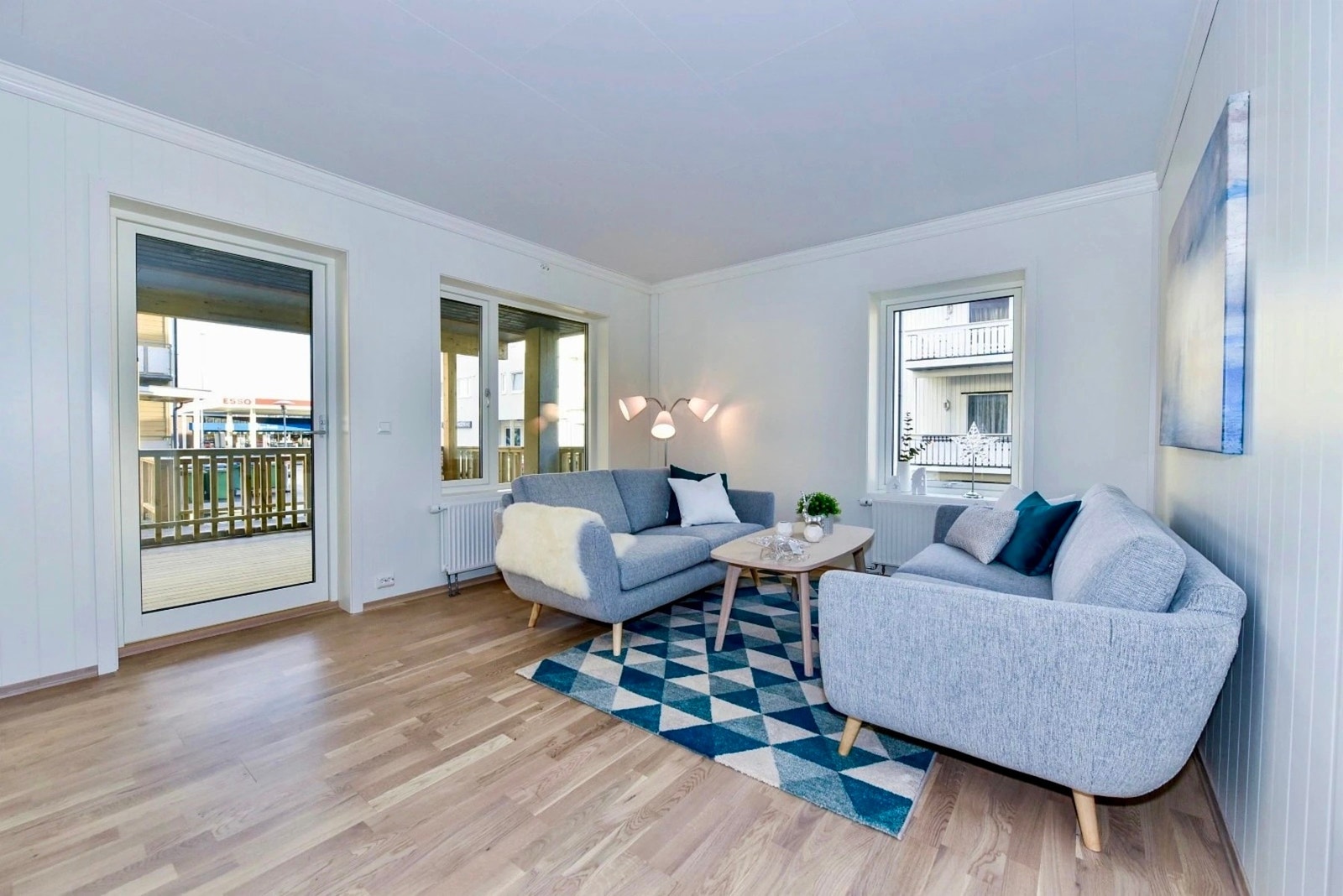 Selveierleiligheten er fra 2015 og holder er moderne standard med kvaliteter som balansert ventilasjon og fjernvarme. Galleribilde