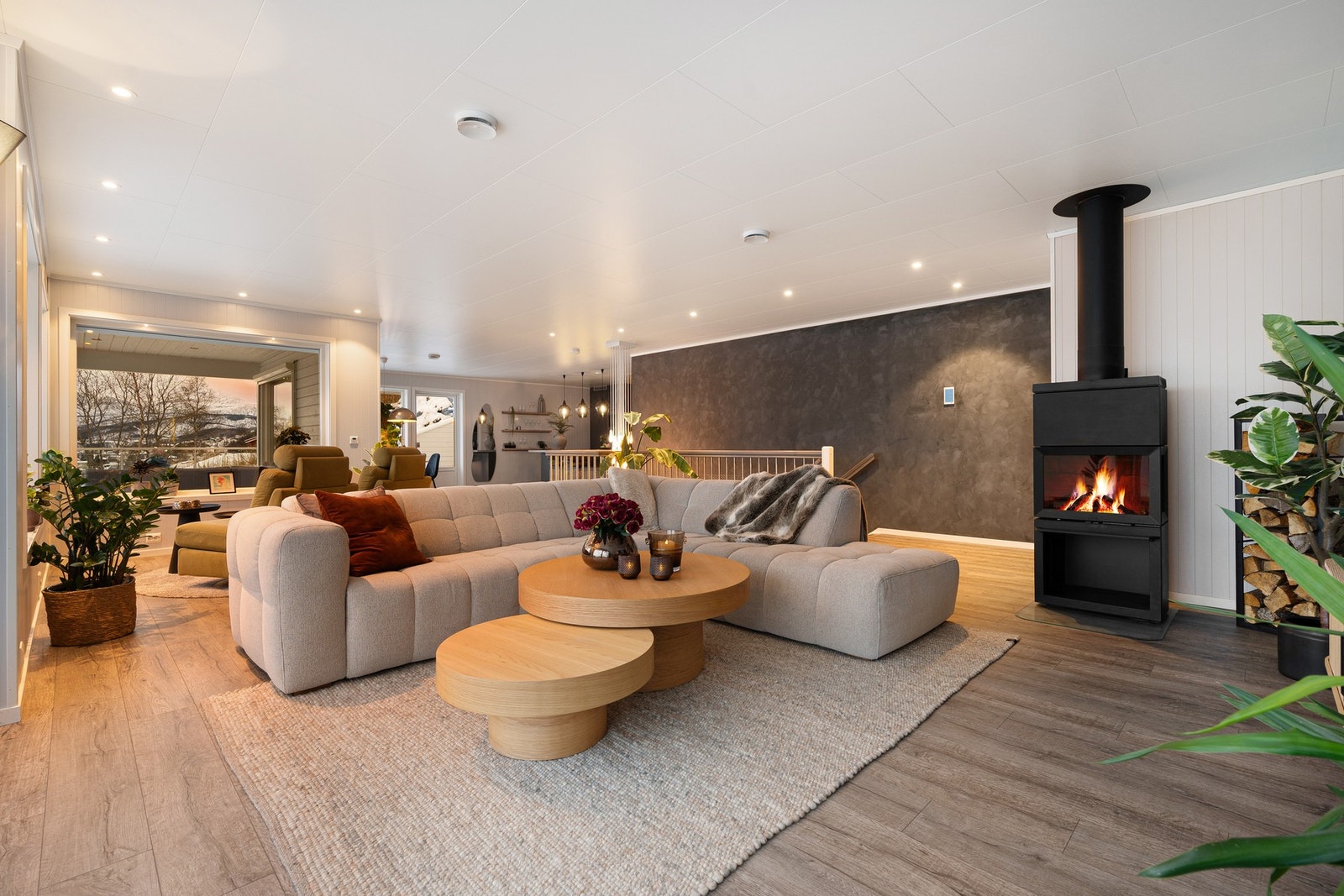 Godt inneklima med gulvvarme i hele stue- og kjøkkenområdet og balansert ventilasjonsanlegg Galleribilde