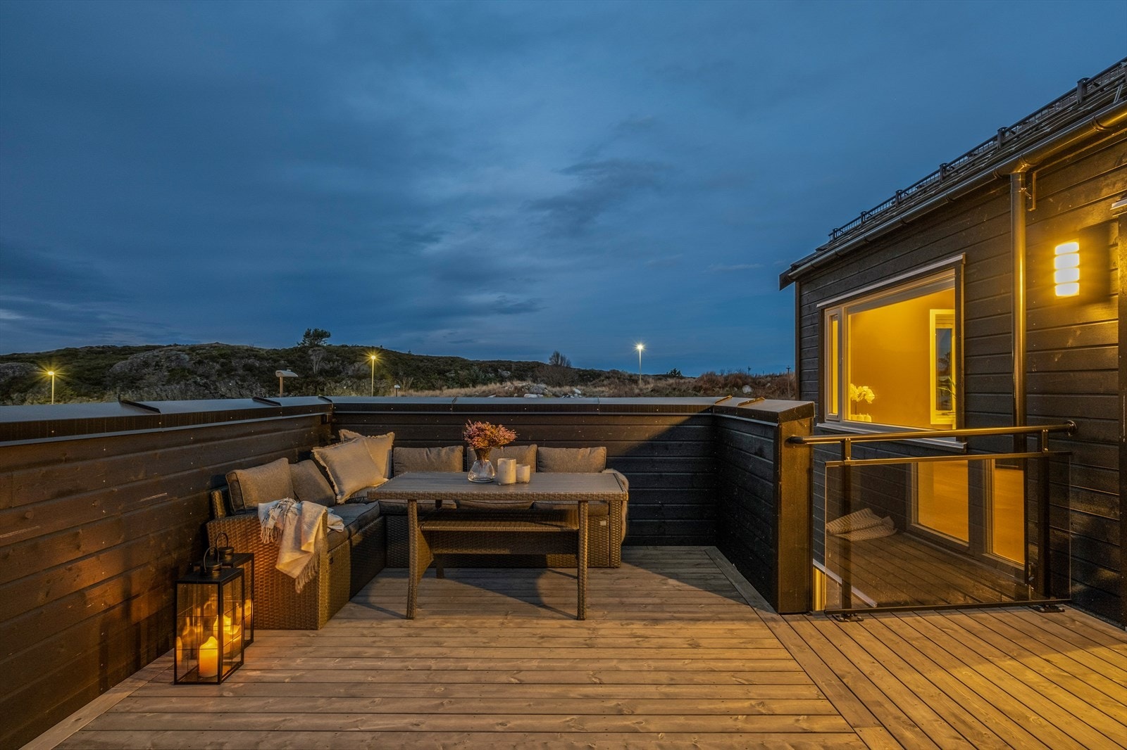 Takterrasse kveld Galleribilde