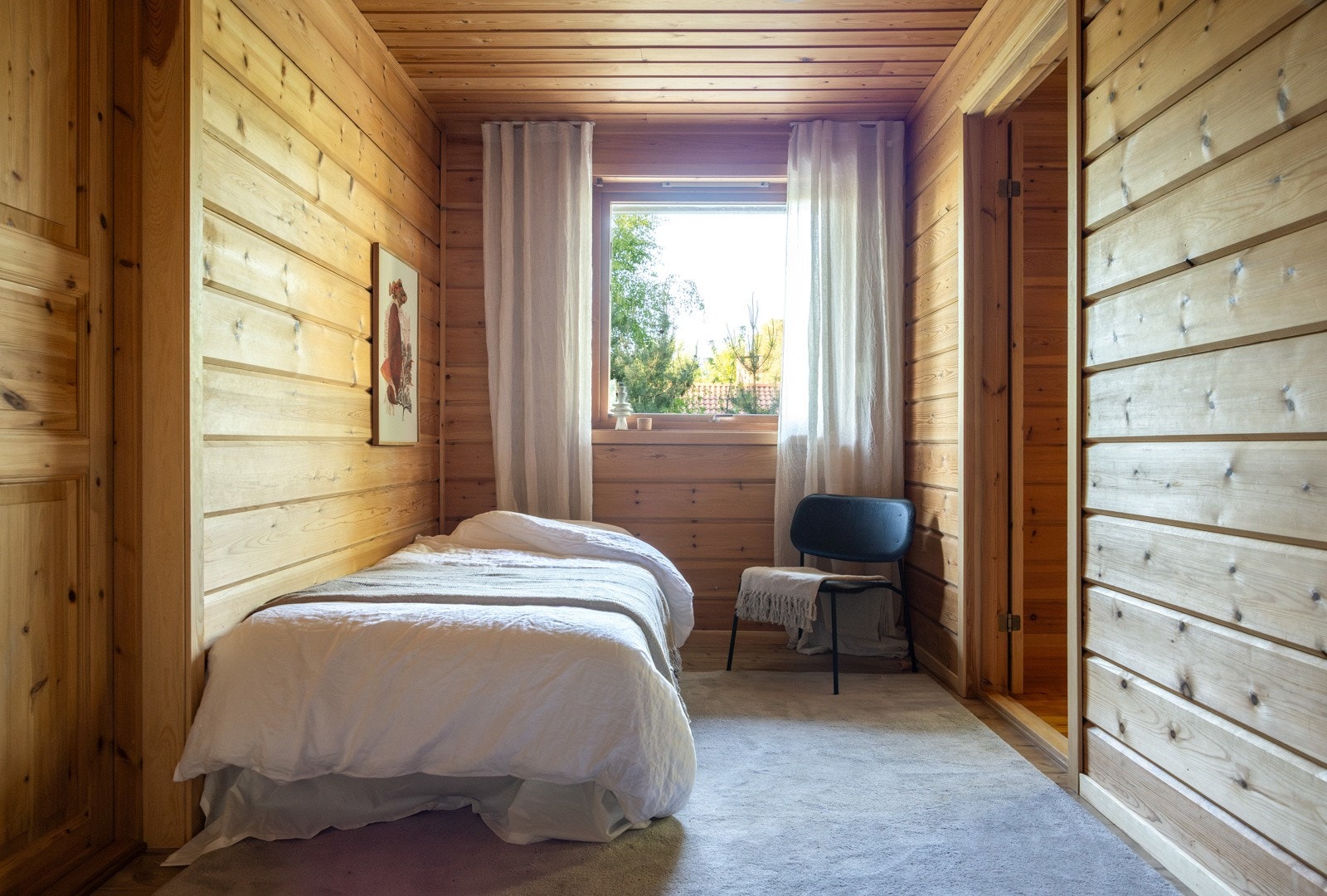 Innredet rom som har blitt benyttet som kontor eller gjesterorom- alt etter eget behov. Galleribilde