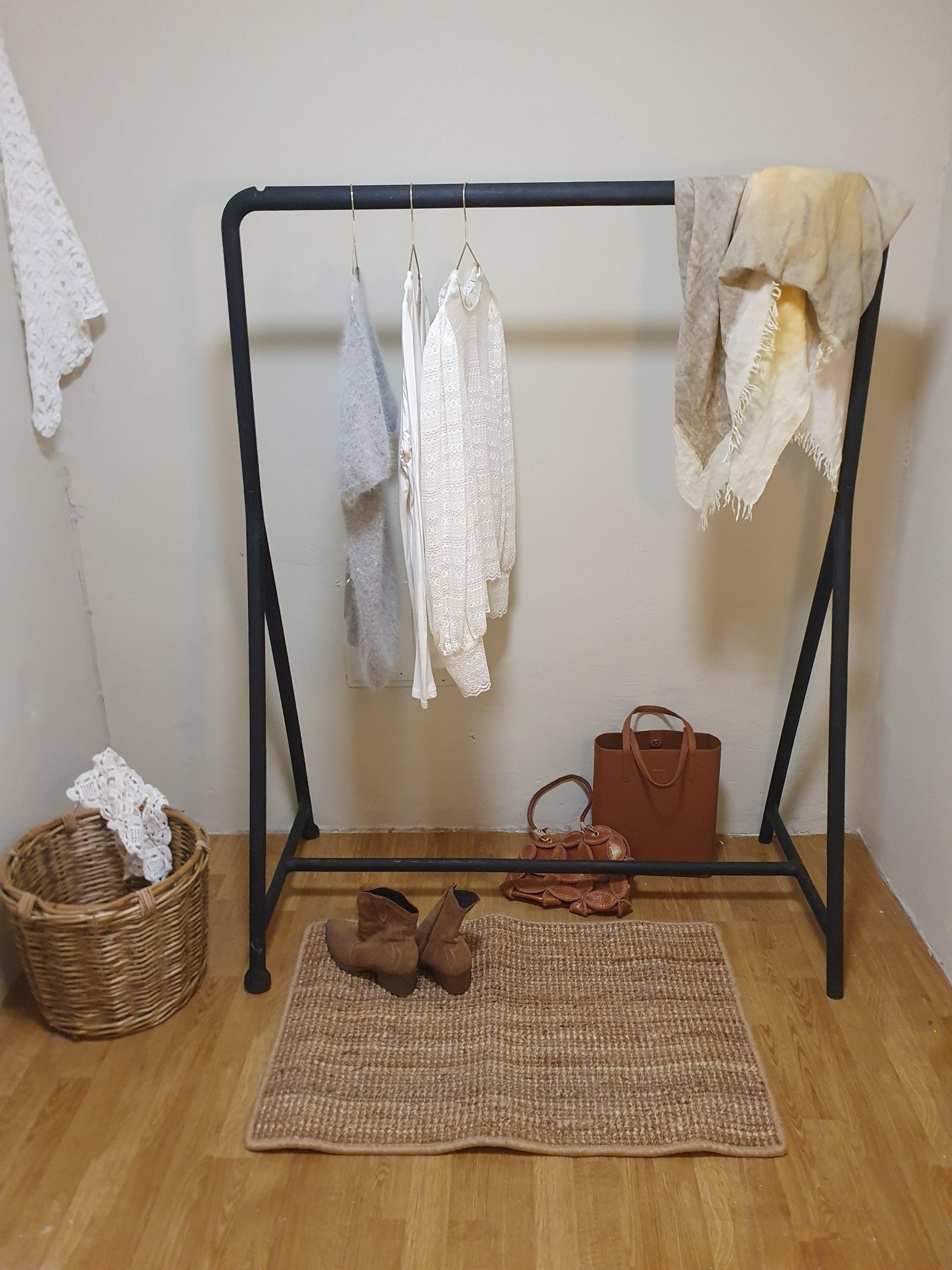 Etasjen byr på rikelig med oppbevaringsmuligheter. Galleribilde