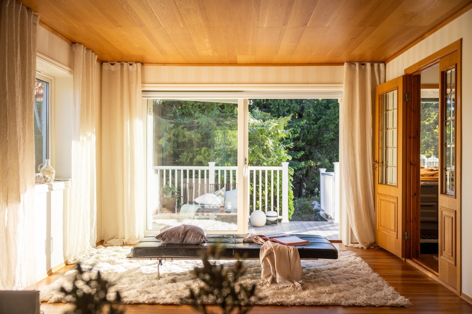 Dette er en meget velholdt og flott familieeiendom i et populært område på Nesoddtangen. Galleribilde