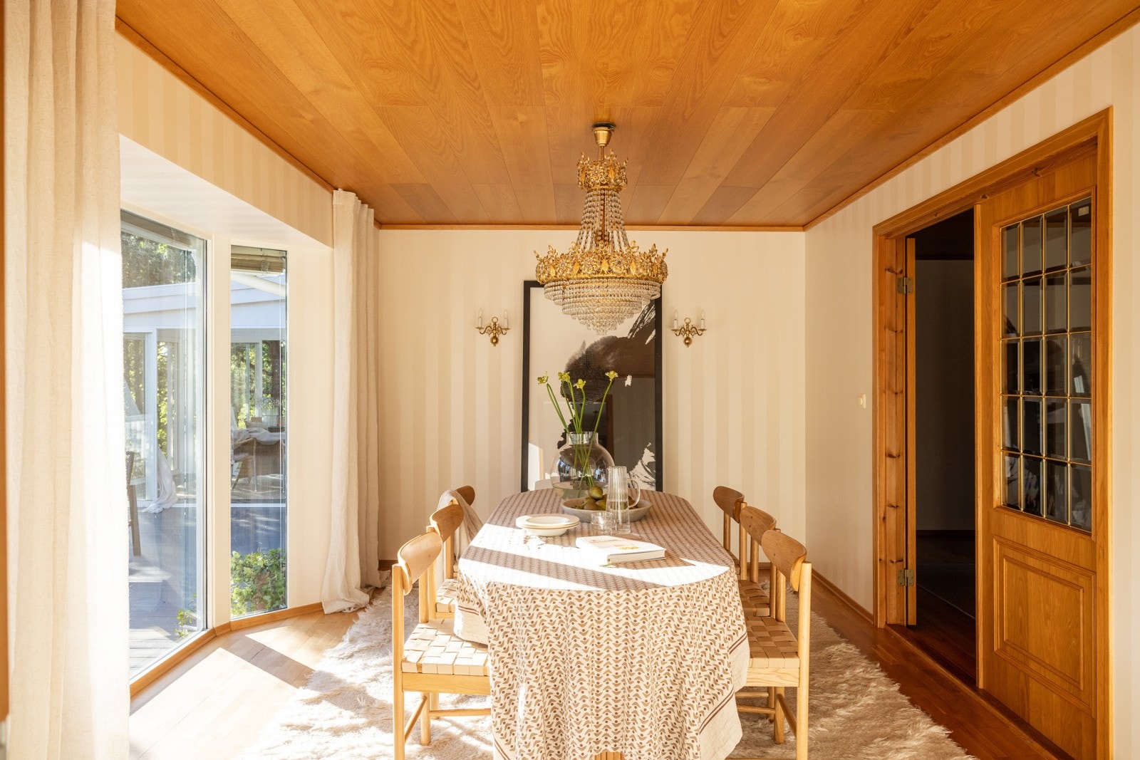 Innbydende spisestue - Ideell for både daglige måltider og sosiale sammenkomster. Galleribilde