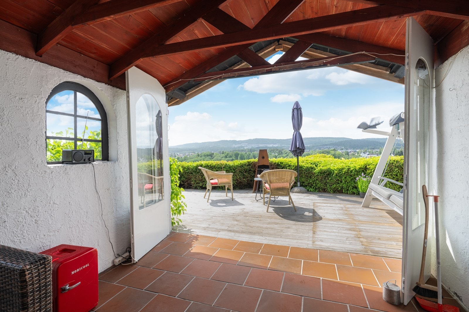 Sommerstue med utsikt! Galleribilde