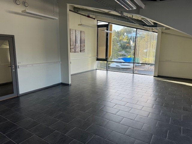 Ledig areal 100 m2 Galleribilde