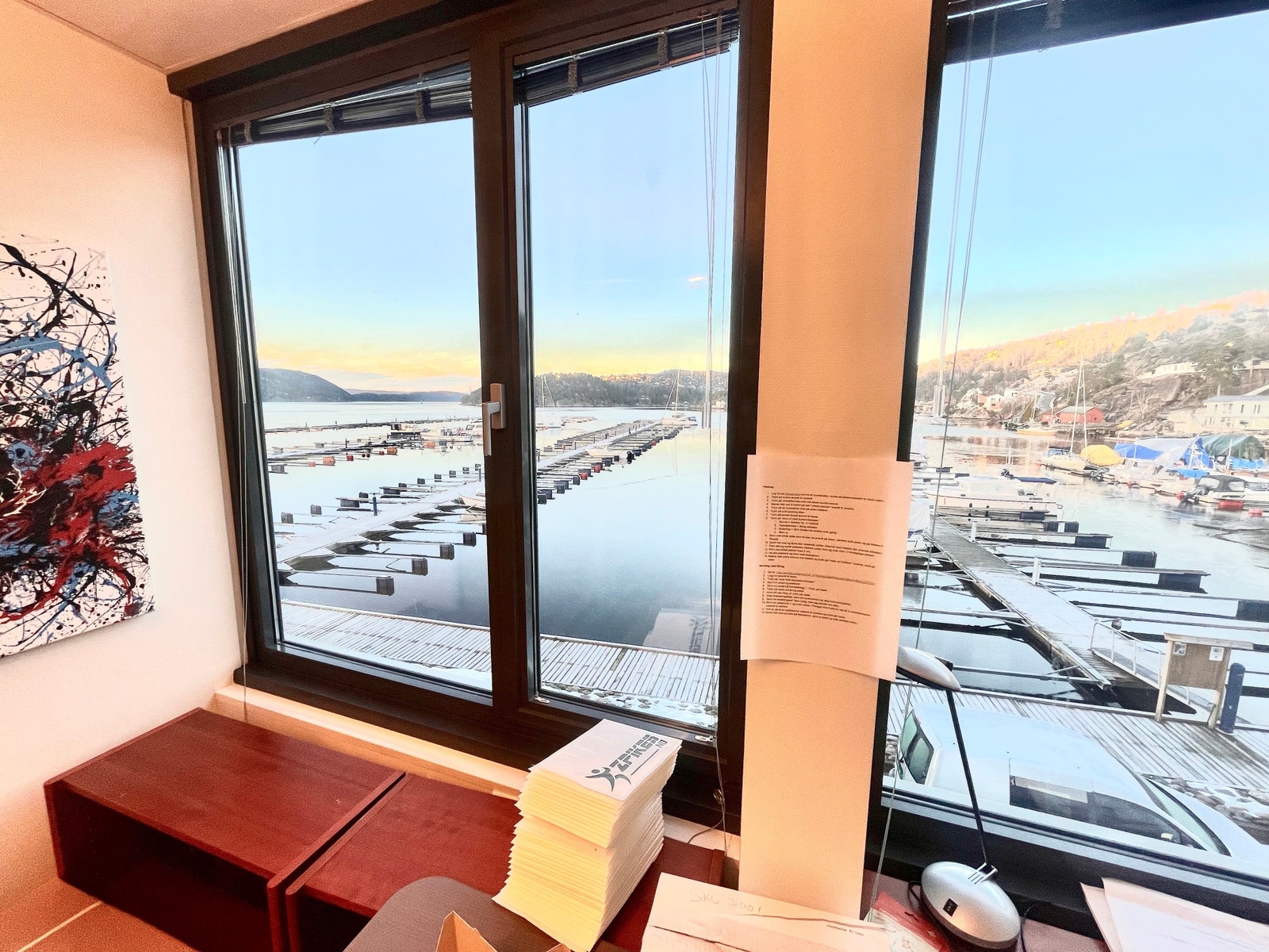 KONTORER MED FANTASTISK FJORDUTSIKT! Galleribilde