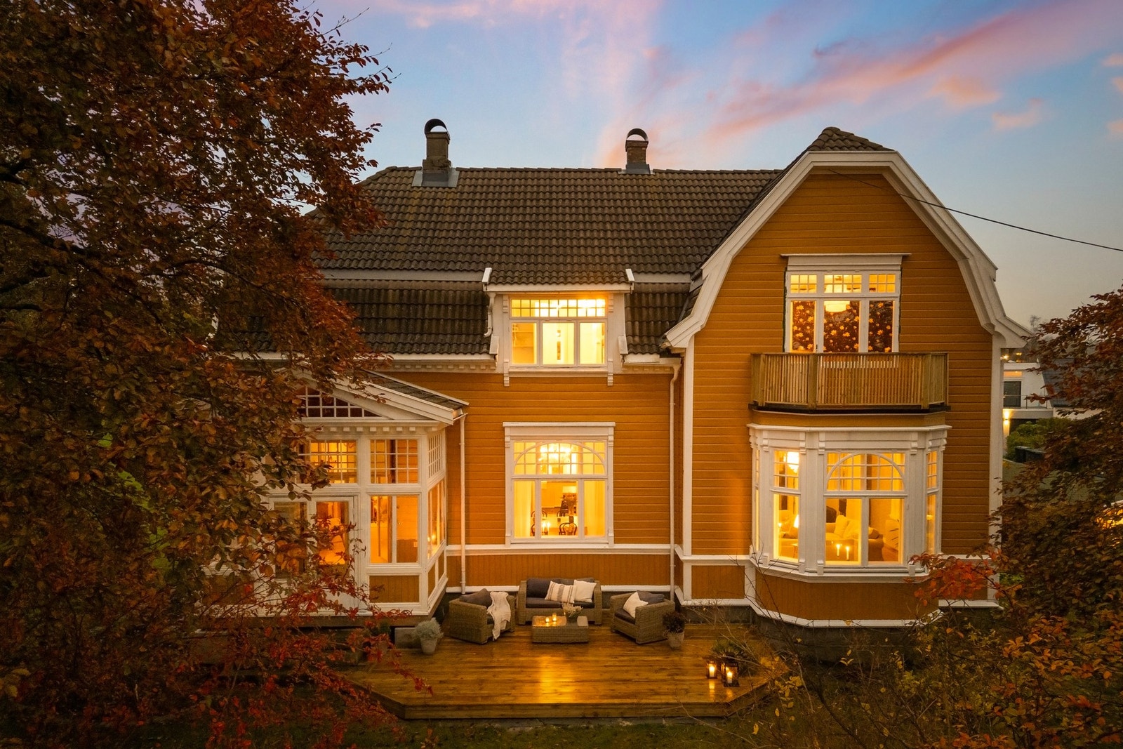 Eiendommen er smakfullt oppusset med bevart arkitektur og vakre detaljer. Galleribilde