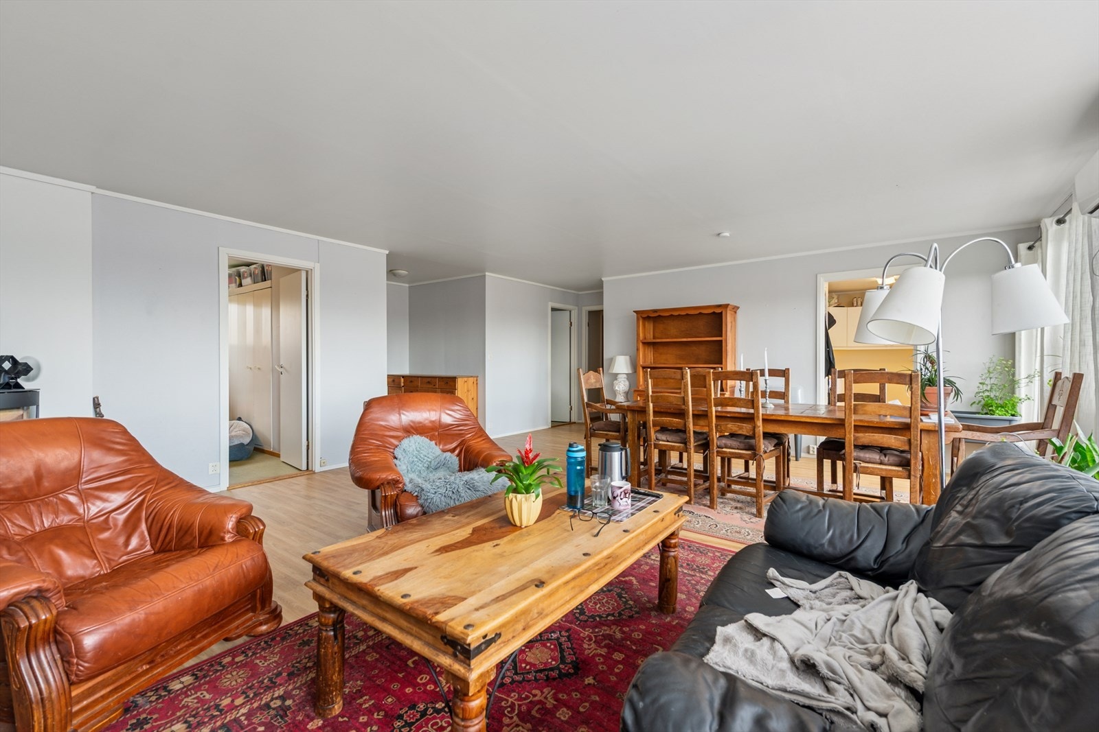 Boligdelene er i hovedsak like med tanke på størrelse og planløsning. Galleribilde