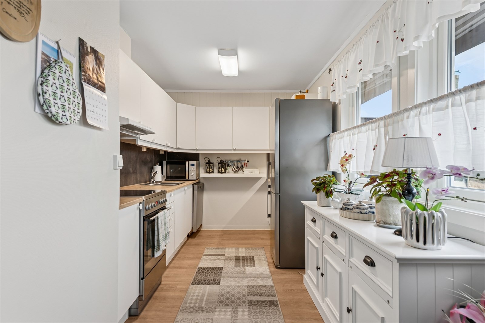 Kjøkkenet ble oppgradert med nye innredning i 2020. Galleribilde