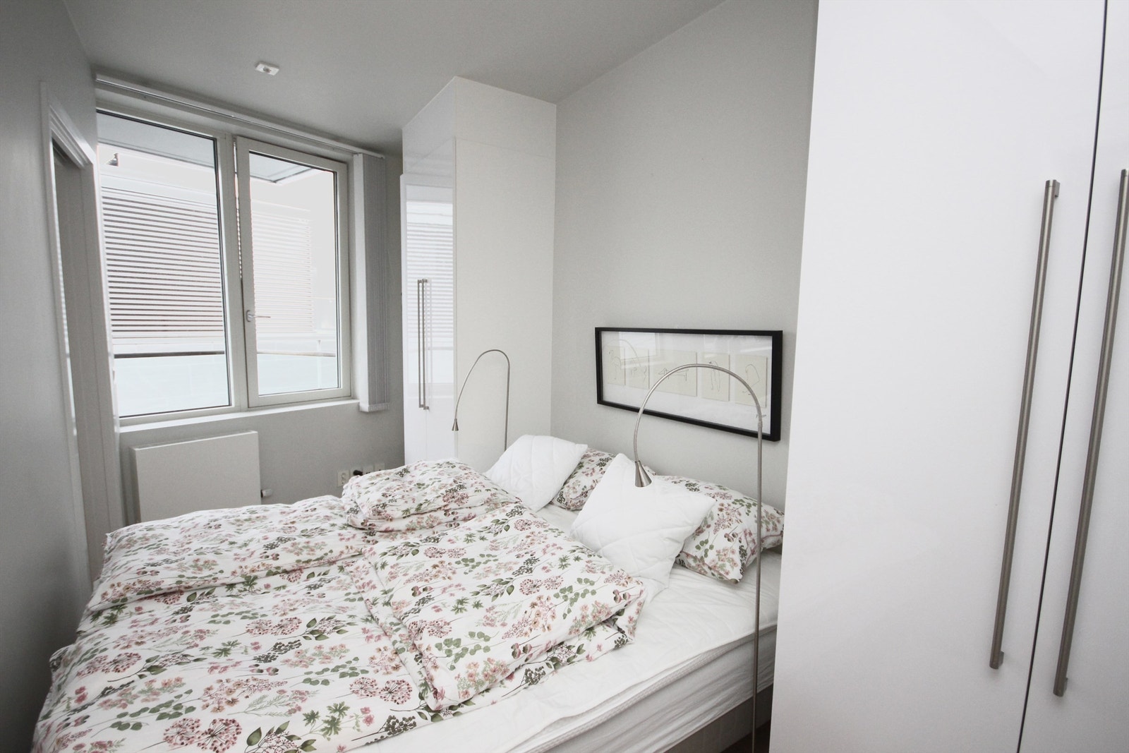 Soverom med dobbeltseng (ny i 2025). Galleribilde