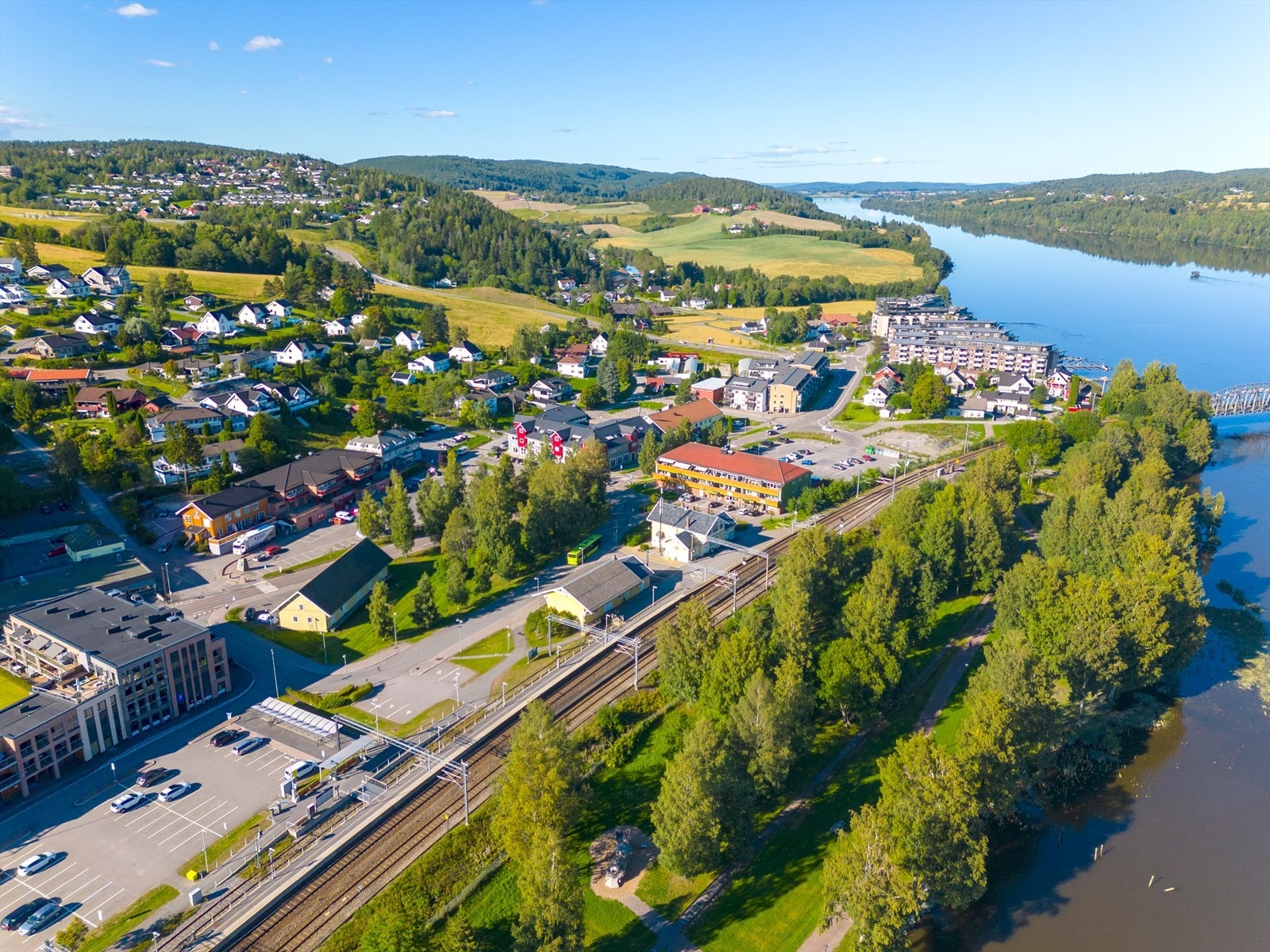 Fetsund er et stille og rolig tettsted med nærhet til naturen, samt gode kollektivforbindelser. Galleribilde