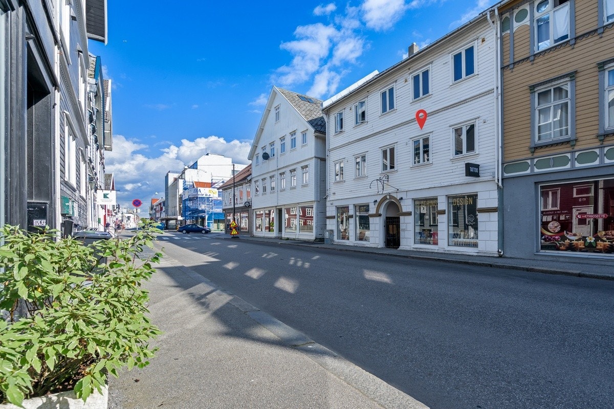 Fasade - gate Galleribilde