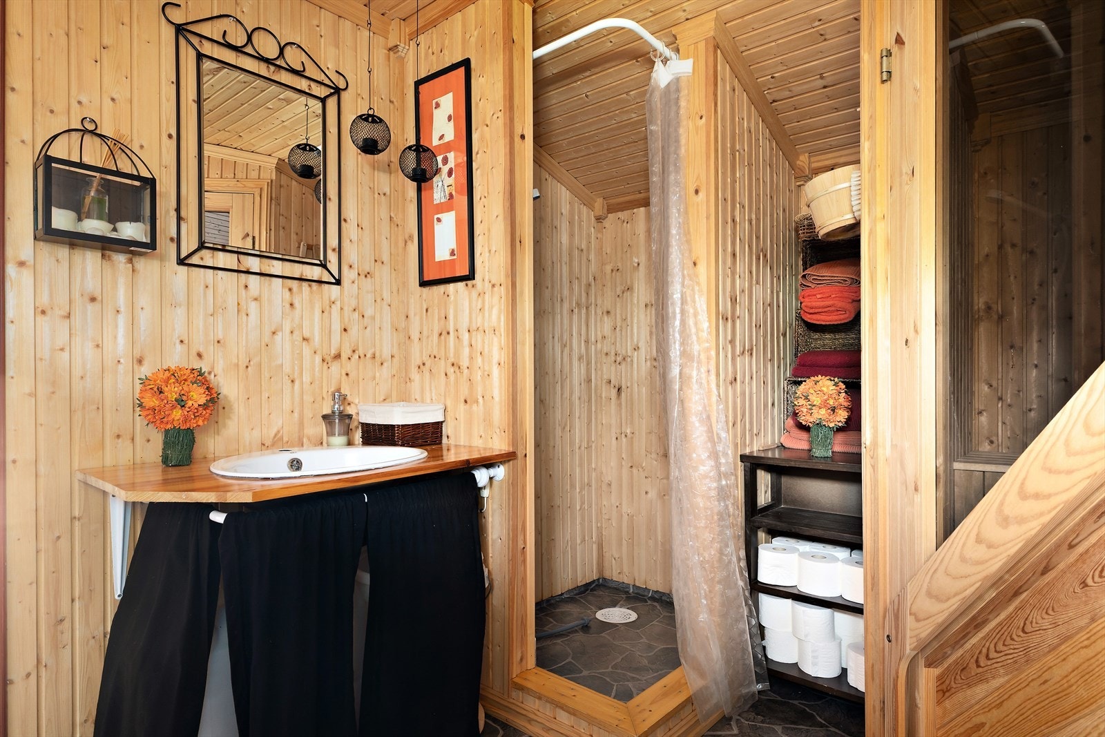 I Mogressfjellet hytteforening er det totalt 233 hytter fordelt på 90 hytter i gammelområdet og 143 i nyområdet. Galleribilde