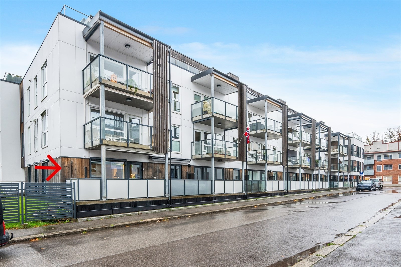 Hele bygget med Storgata i enden Galleribilde