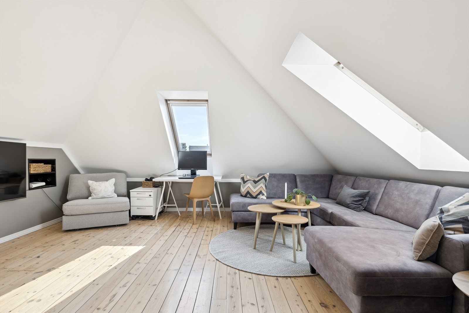 Loftsstue Galleribilde