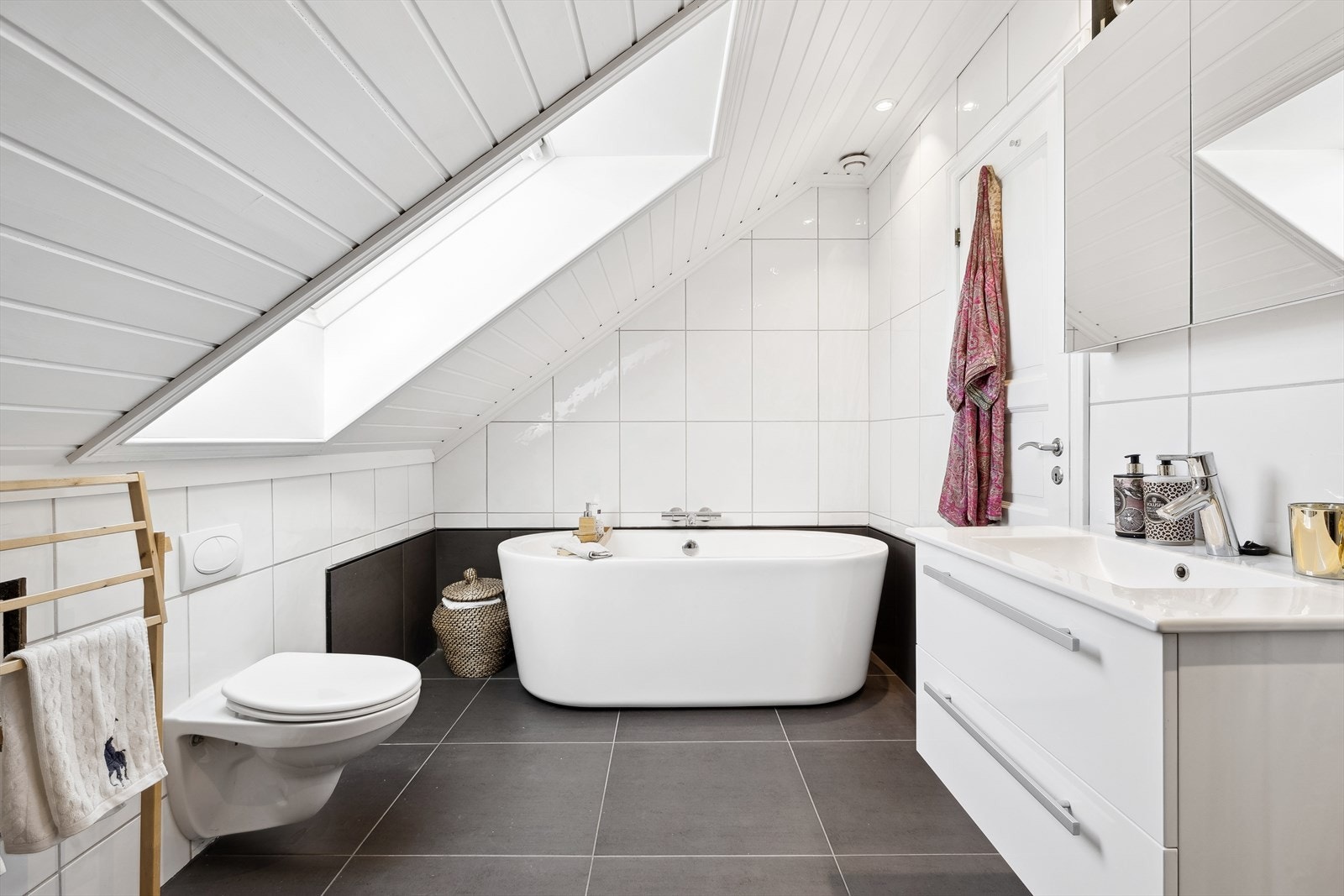 Bad på loft Galleribilde