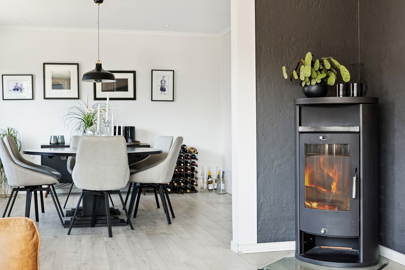 Stue 2. etg Galleribilde