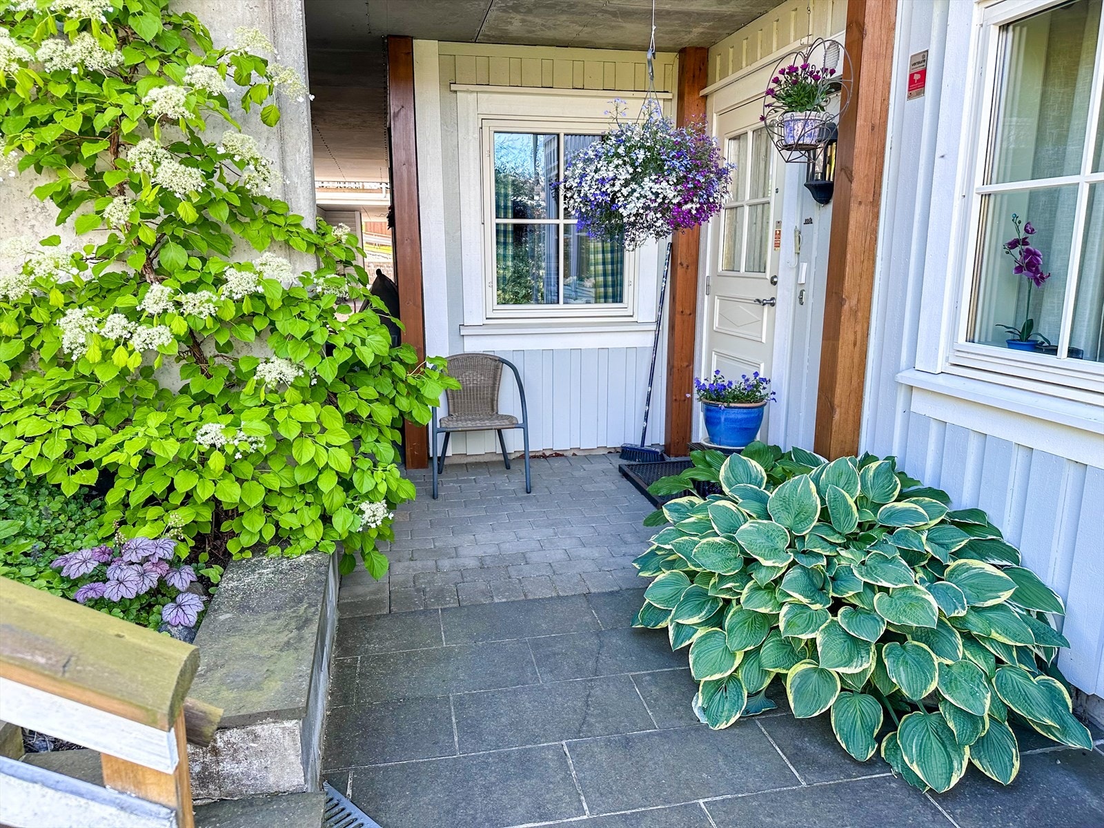 Selgers private bilde fra inngangspartiet. Galleribilde