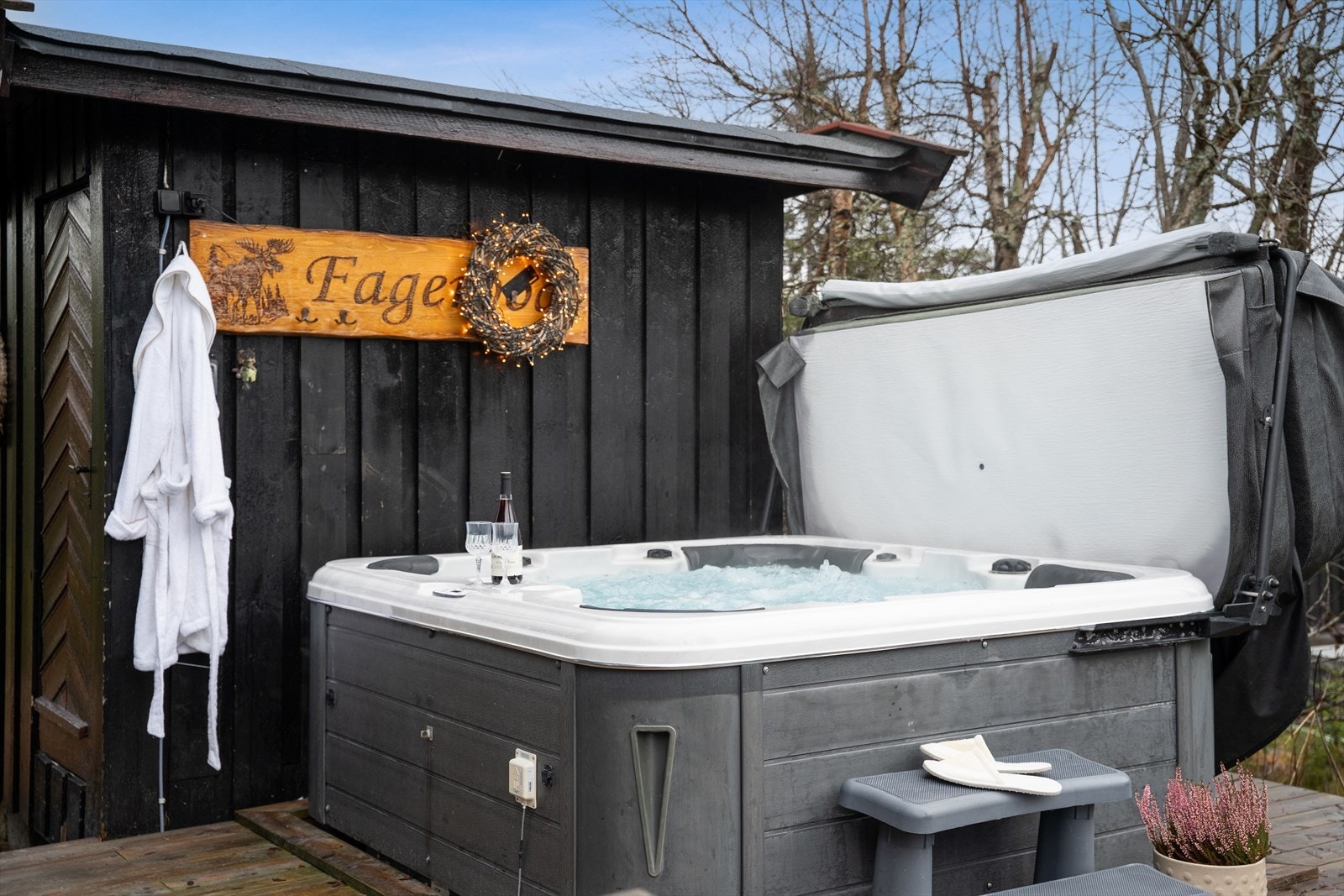 Ren nytelse under åpen himmel, og mulig med noe godt i glasset? Galleribilde