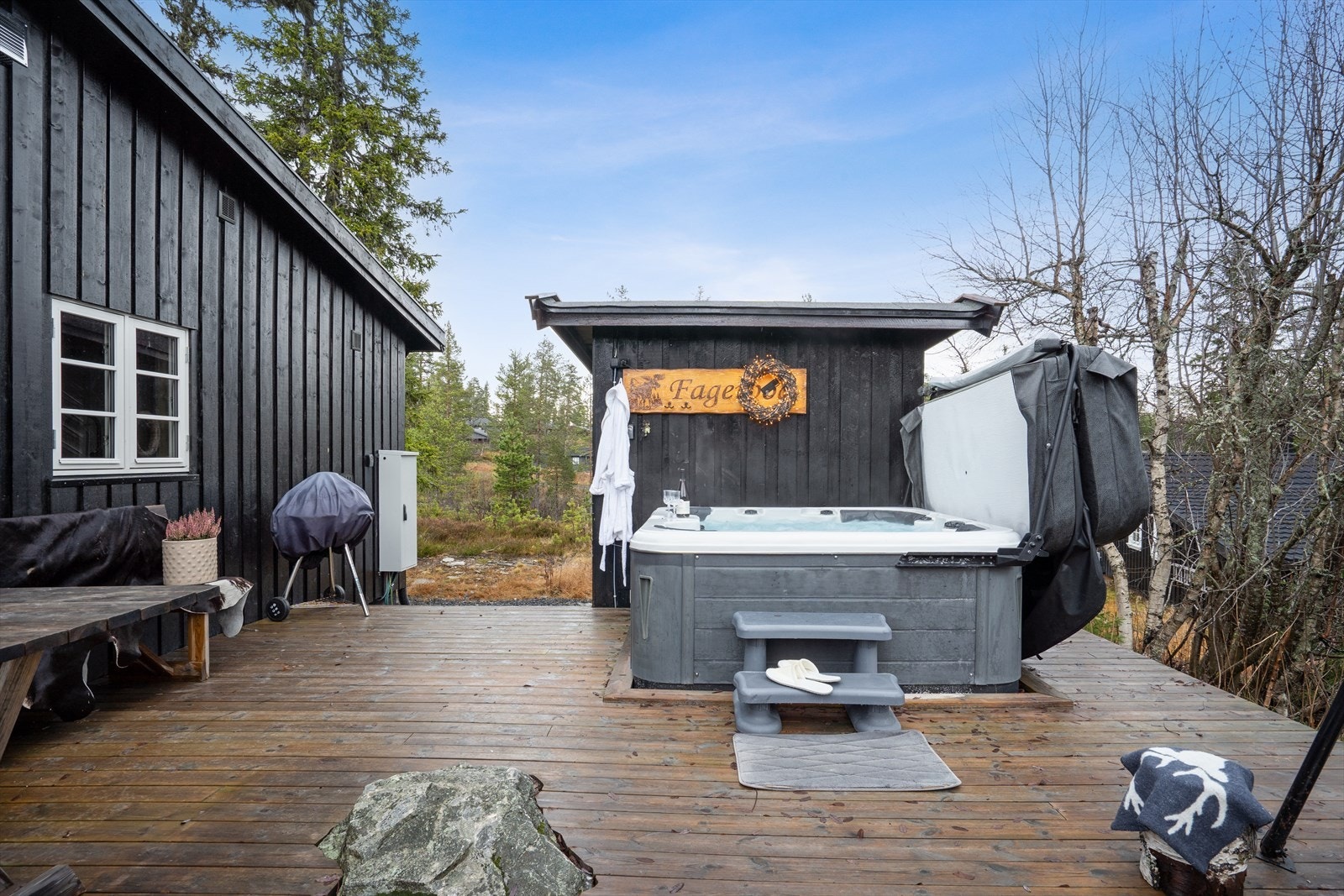 Uteplass til stor glede på gode og varme sommerdager! Galleribilde