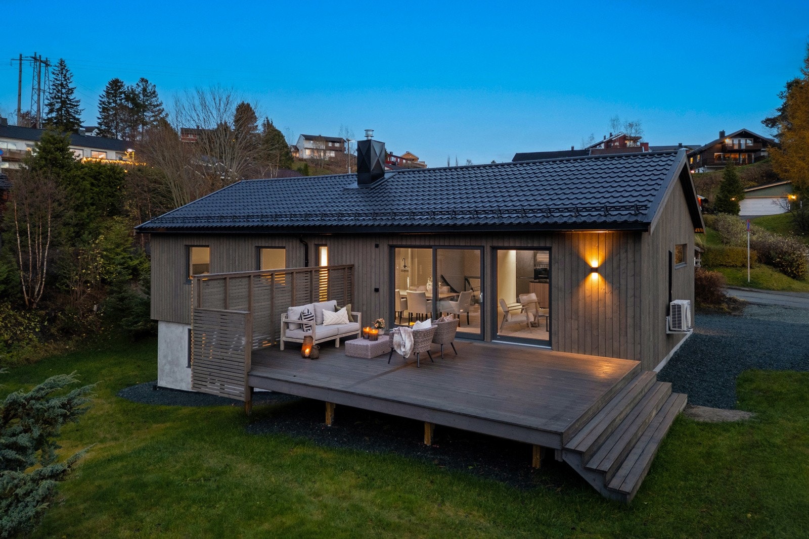 Proaktiv Eiendomsmegling ved Kristoffer Menne og Tore Resell har gleden av å presentere Stubbsvingen 59A! Galleribilde