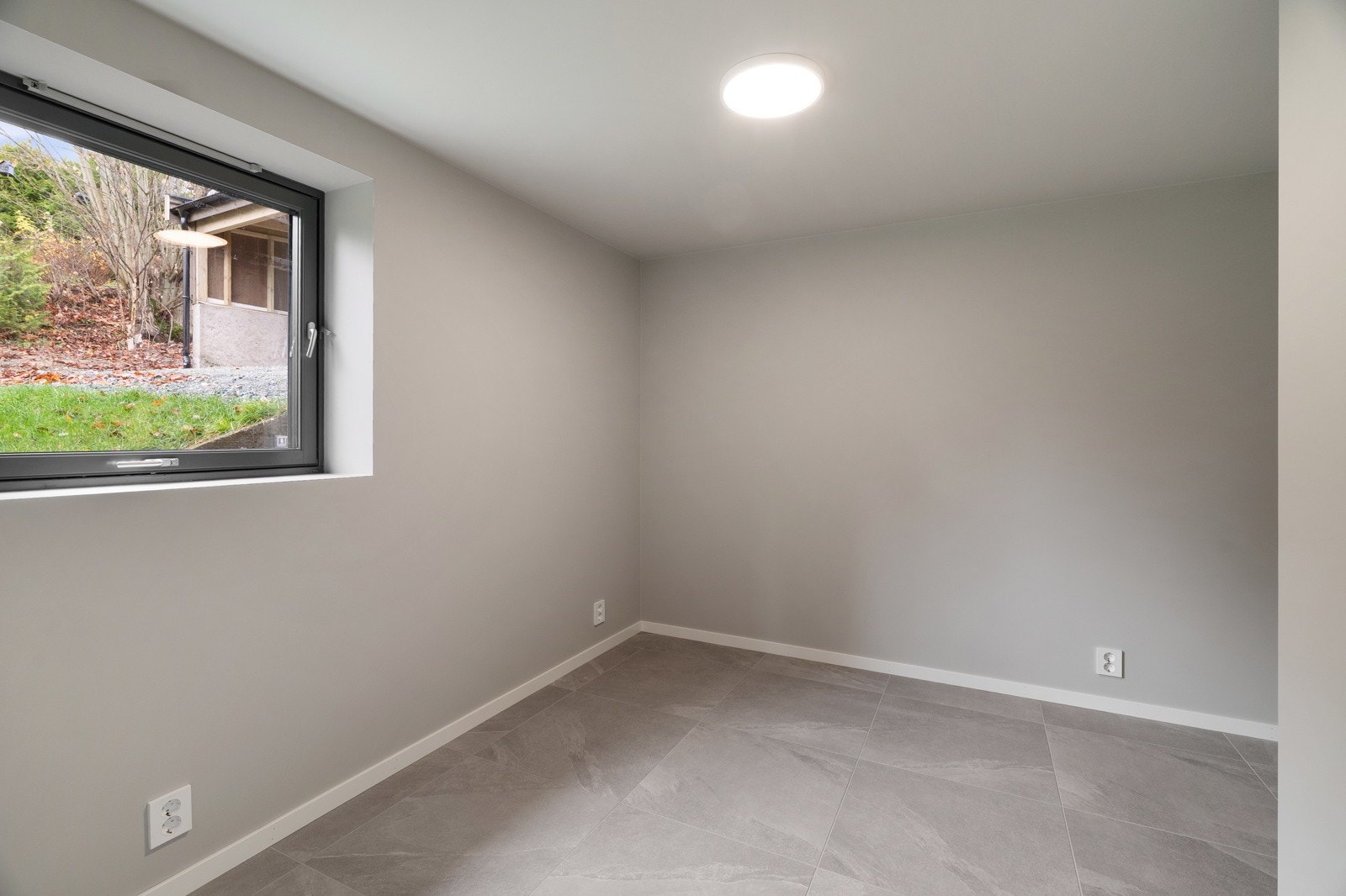 Lyst og innbydende soverom på 8 kvm. Galleribilde