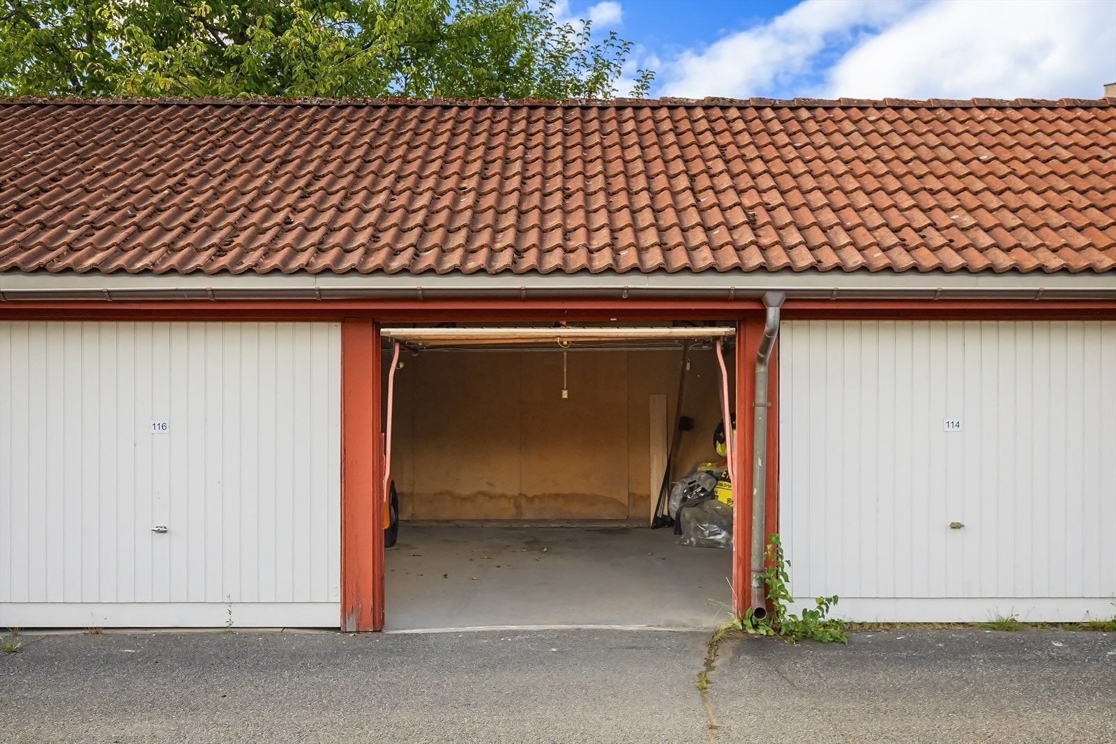 Bruksrett til 1 garasje Galleribilde