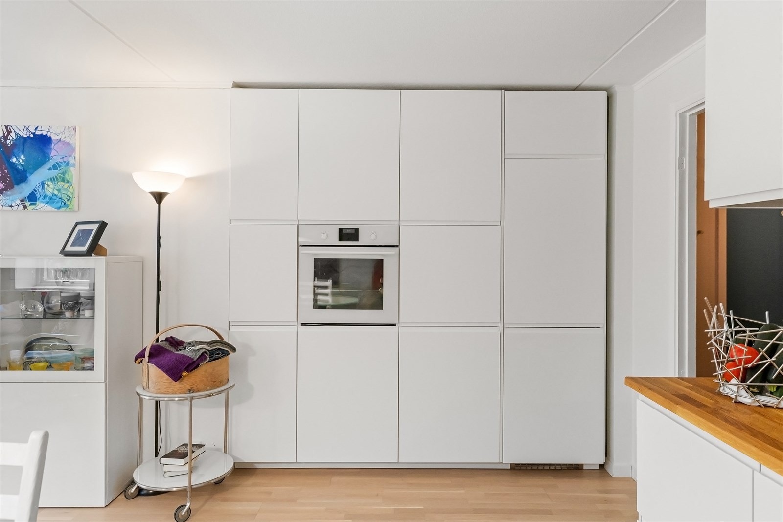 Rikelig med skap Galleribilde