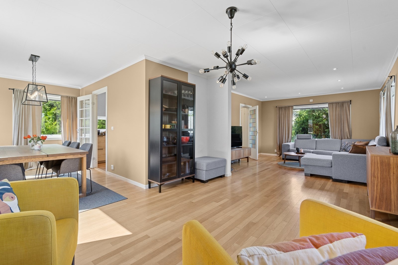 DNB Eiendom presenterer Fjellgata 1B - en familievennlig enebolig med innholdsrik planløsning. Galleribilde