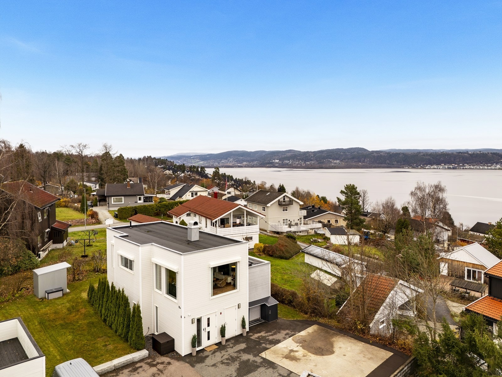 Velkommen til Langeløkka 11B - presentert av DNB Eiendom v/Egil Svennevig Hovde. Galleribilde