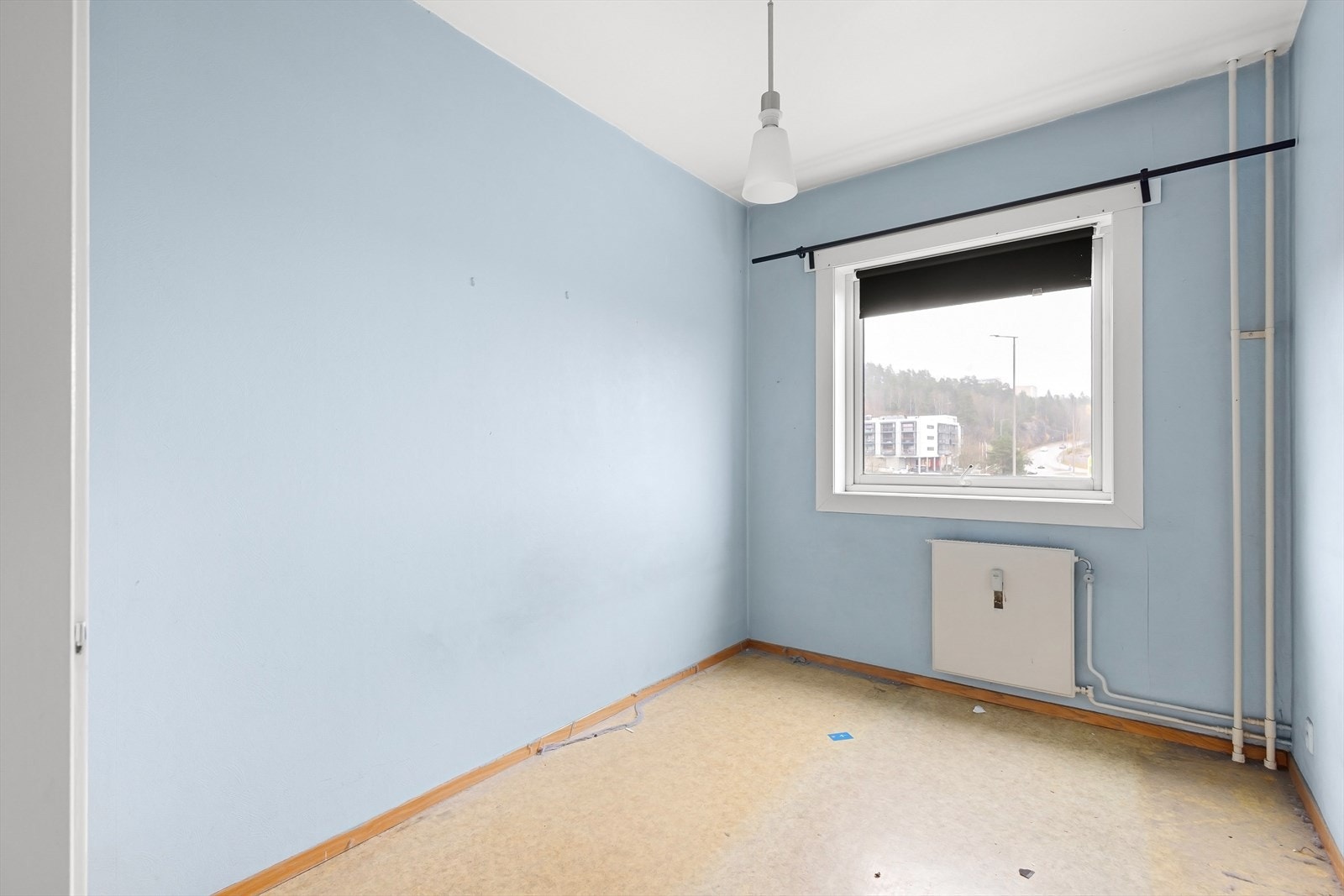 Det andre soverommet har fin plass til seng, nattbord og garderobe. Galleribilde