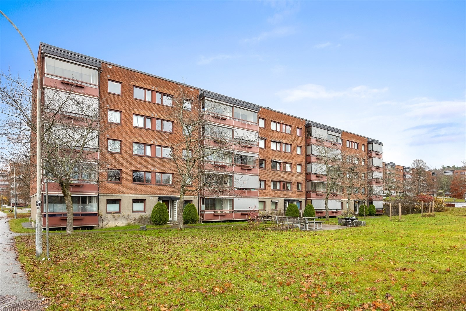 Det er kort vei til Østmarka med fine tur- og rekreasjonsmuligheter Galleribilde