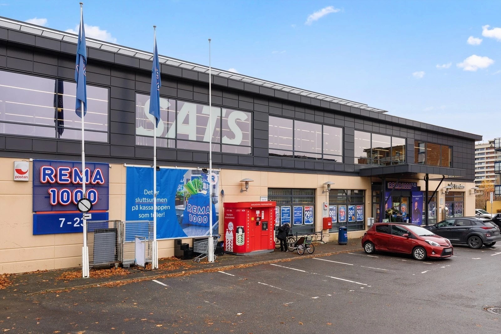 Rema 1000 og SATS er kort vei fra boligen Galleribilde