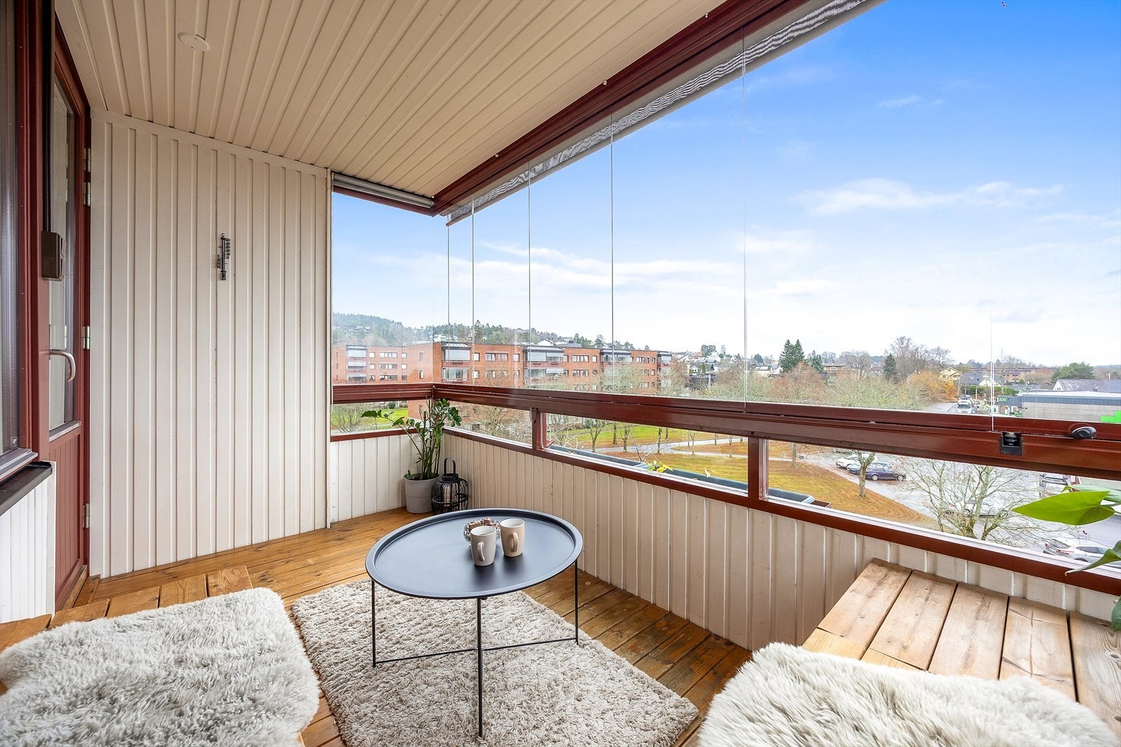 Balkongen er vendt mot sydvestlige solforhold Galleribilde