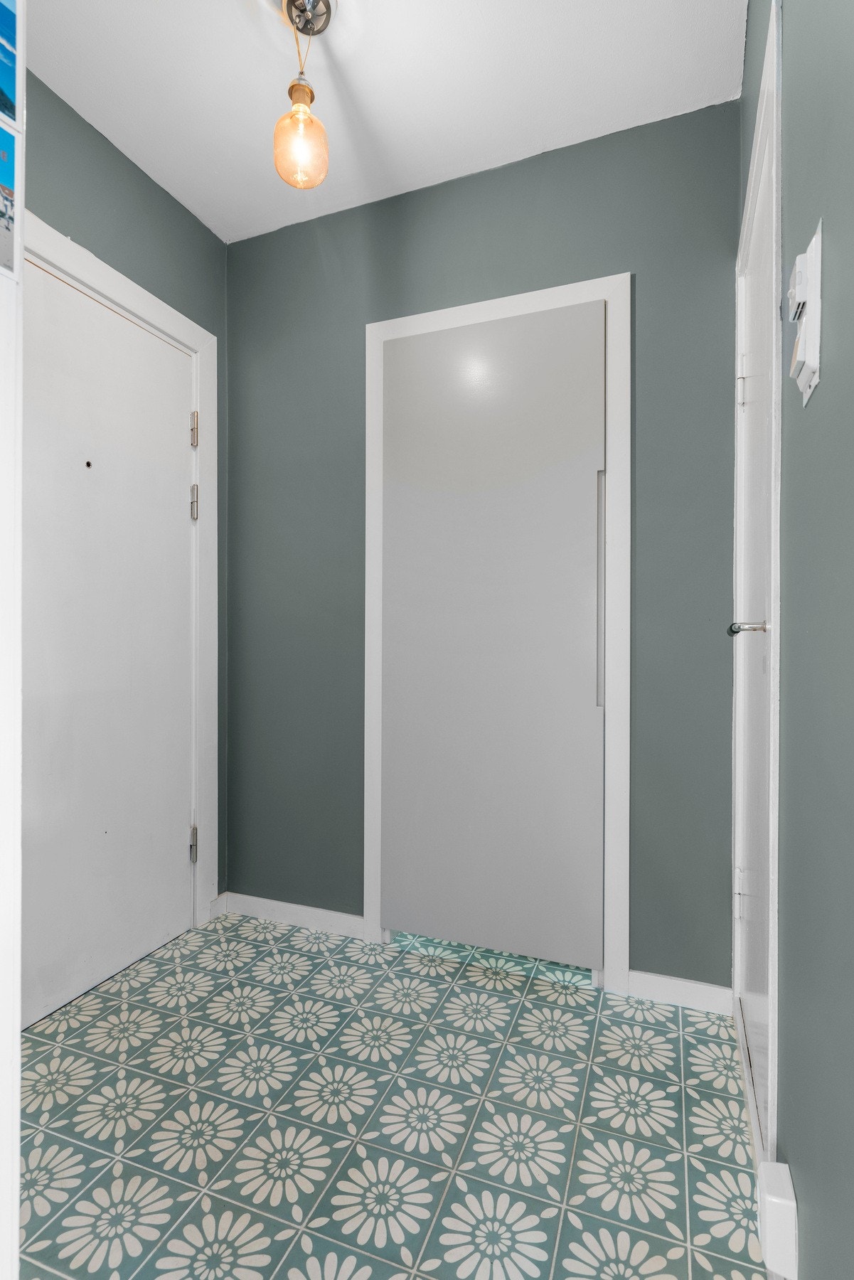 Entrè har pene gulvfliser Galleribilde