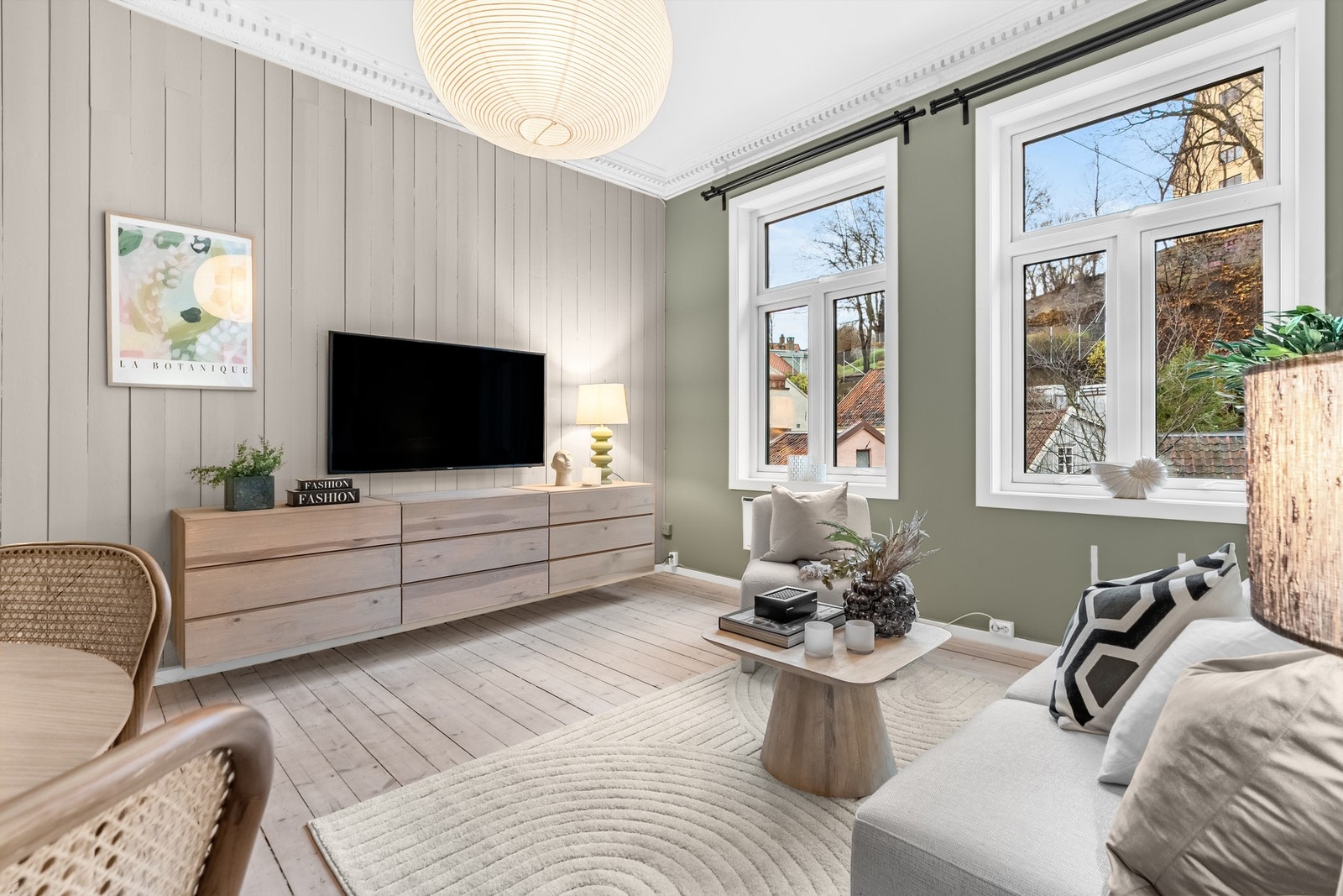 Det er god plass til sofaseksjon og medievegg Galleribilde