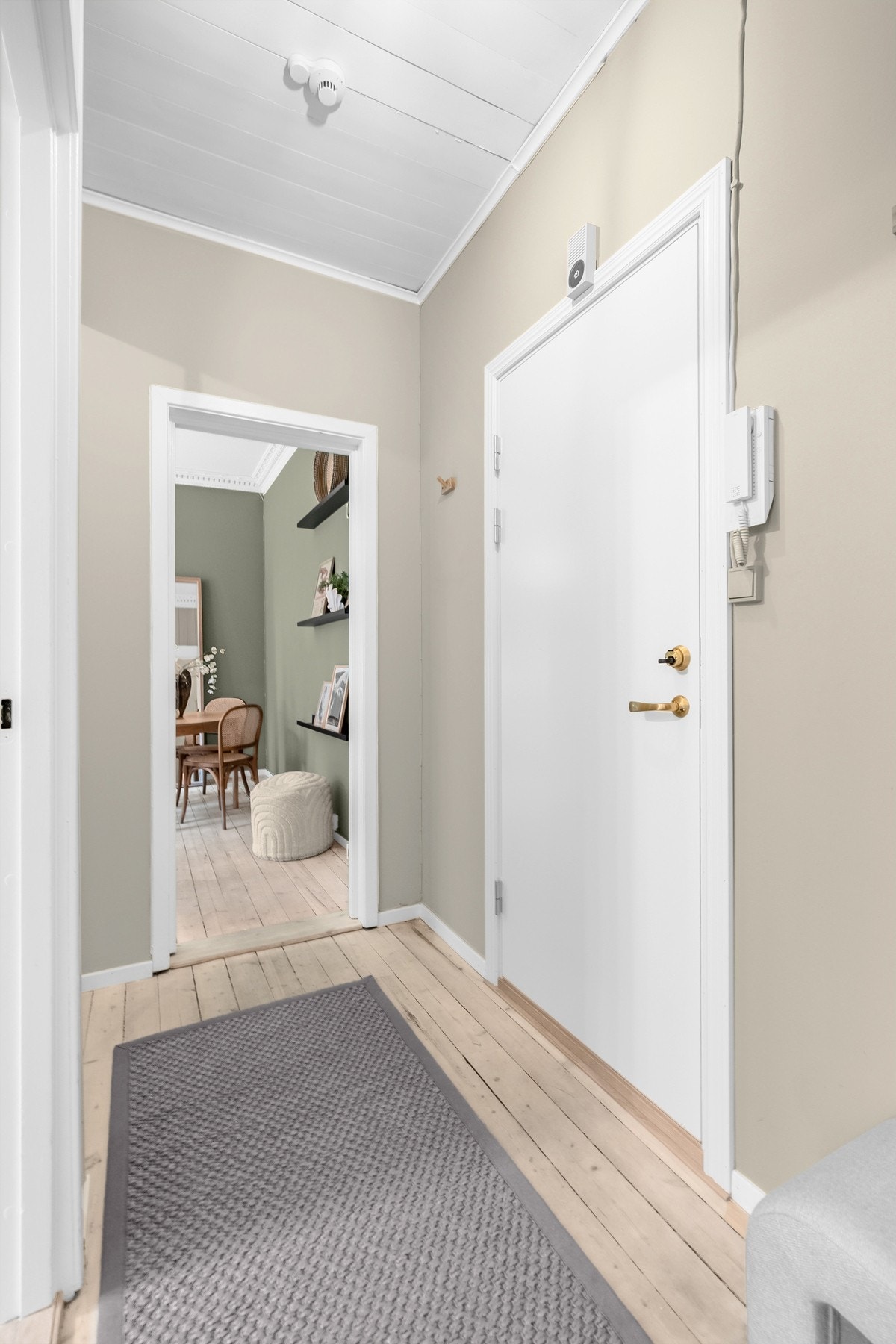 Her får man umiddelbart et godt førsteinntrykk av boligen! Galleribilde