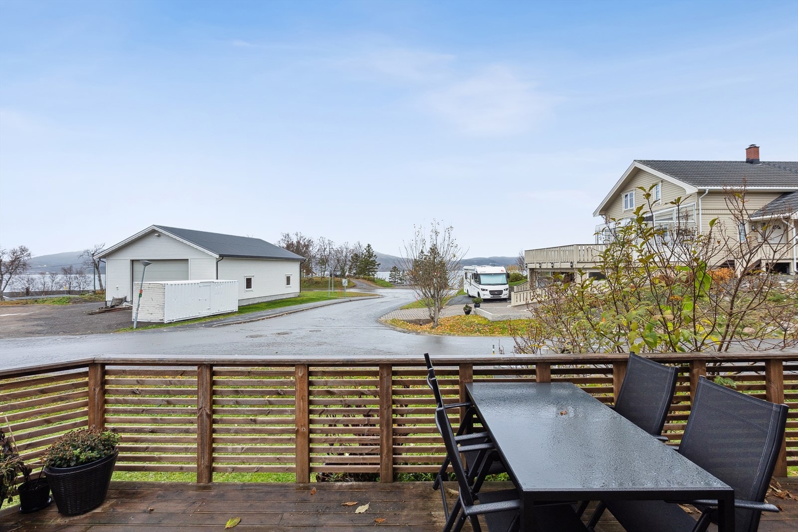 Rolig nabolag og rikelig med sol Galleribilde