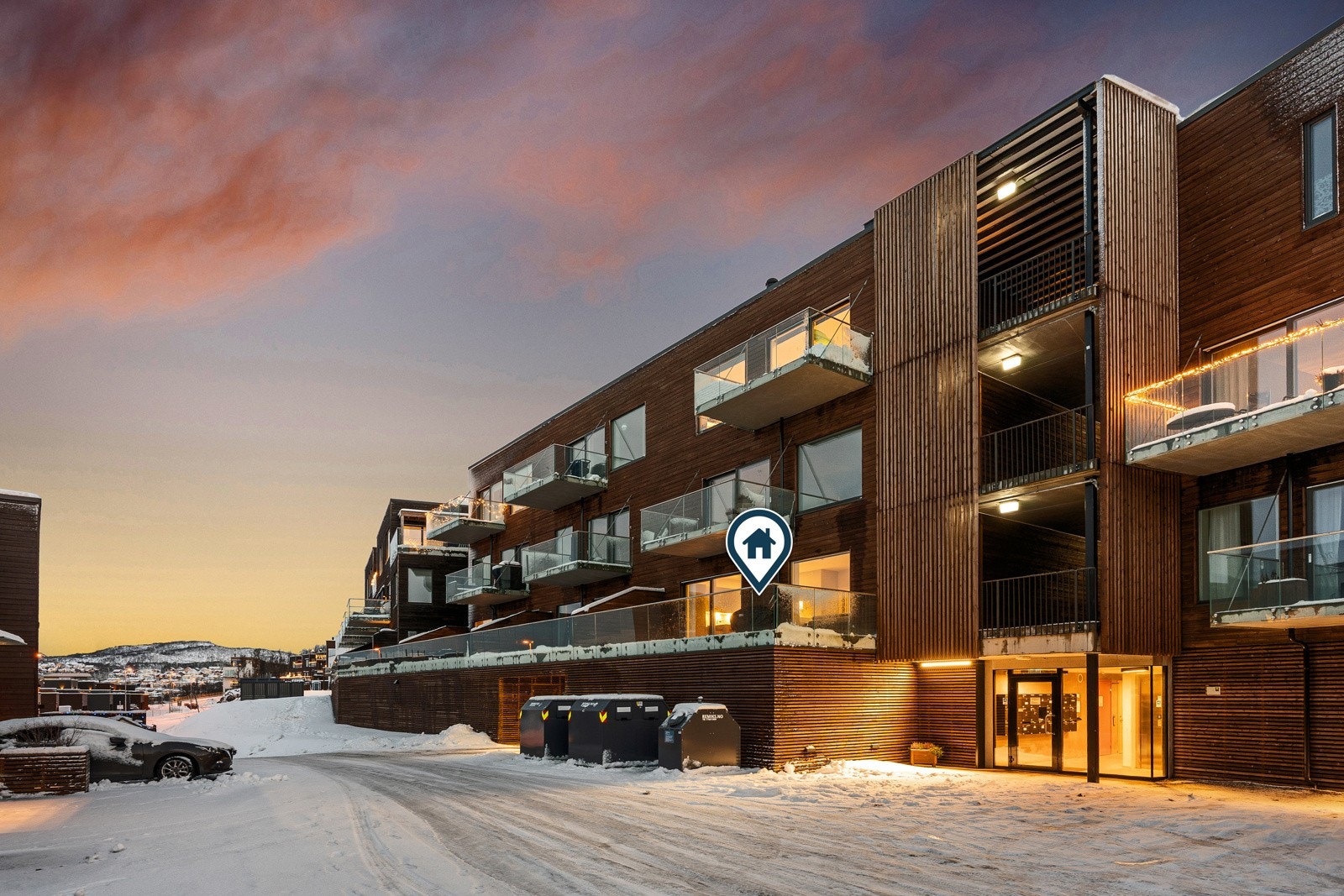 Boligen ligger det nye feltet på Hamneneset i Hamna, med de fleste av Hamnas rekreasjonelle tilbud innen kort avstand.