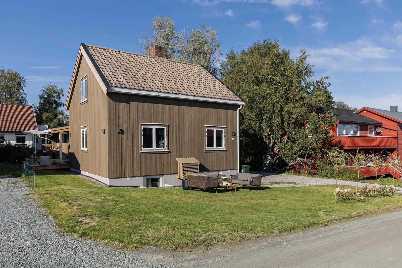 Det er etablert en utleieleilighet i kjelleren med egen inngang. Galleribilde